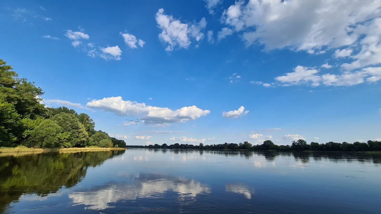 Plaża nad Wisłą przy Zamku Dybowskim, Torun